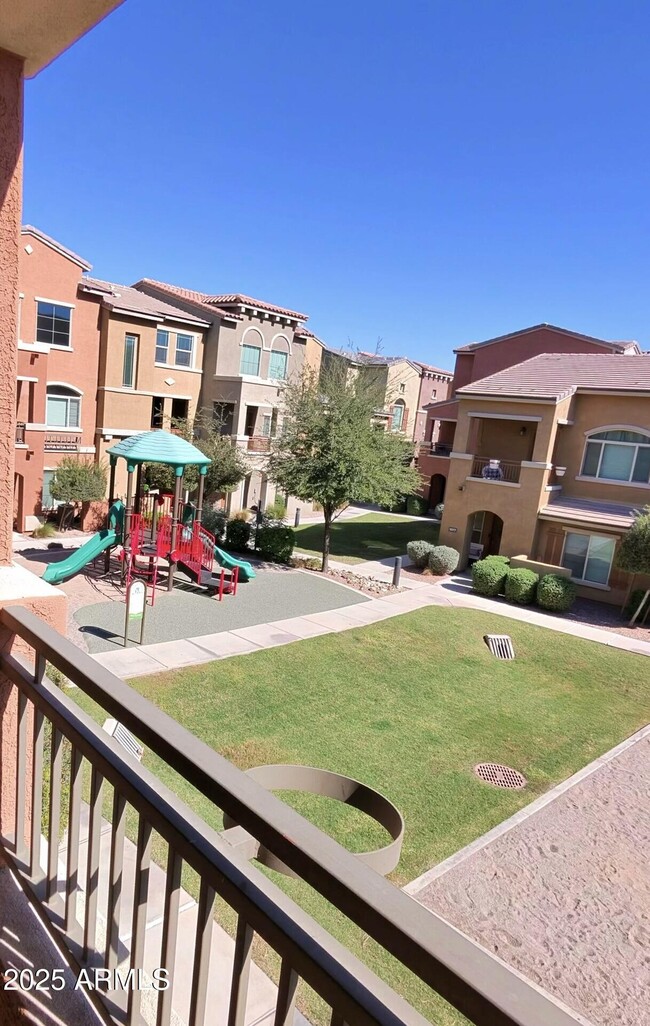 Photo - 240 W Juniper Ave