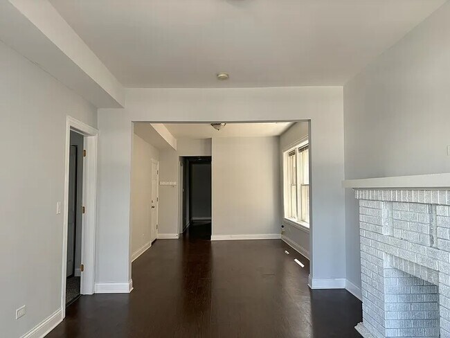 Photo - 3613 W Palmer St Unit 2