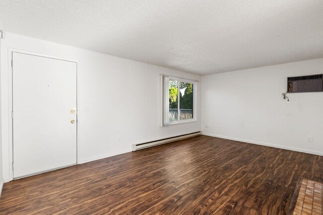 Photo - 6125 N Addison St Unit 6127
