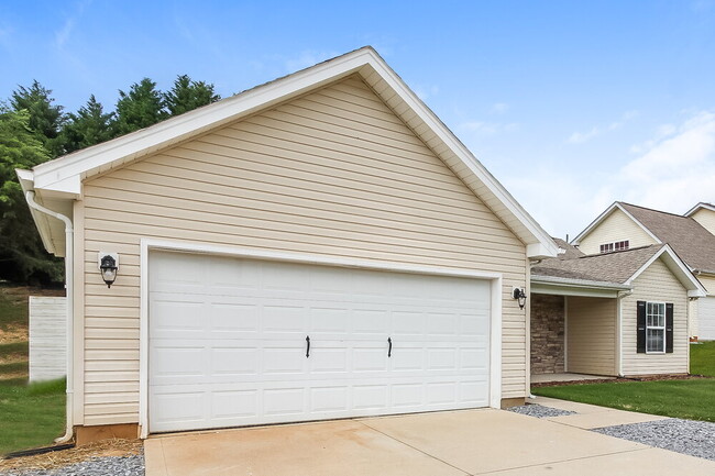 Photo - 2622 Amber Crest Dr