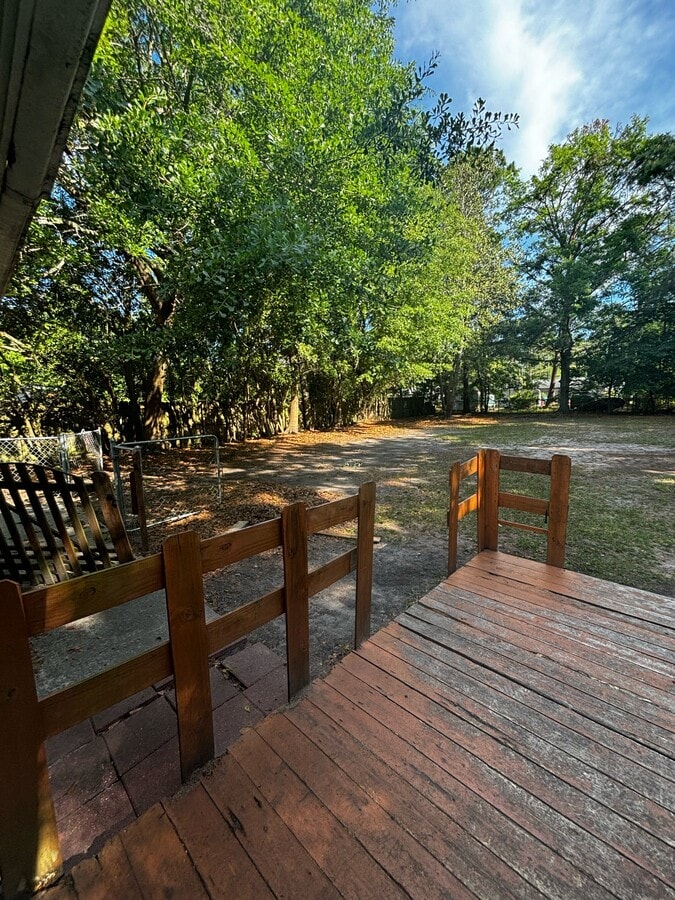 Photo - 642 Lee Rd