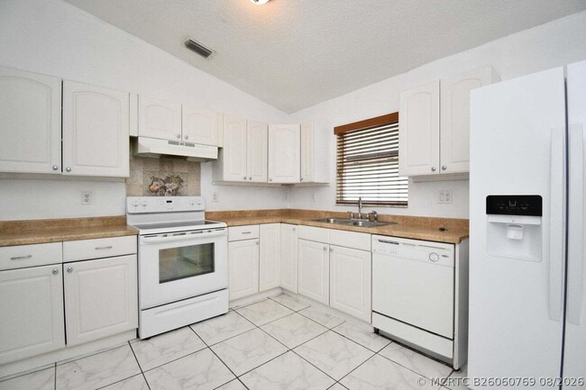 Photo - 1456 Waterway Cove Dr