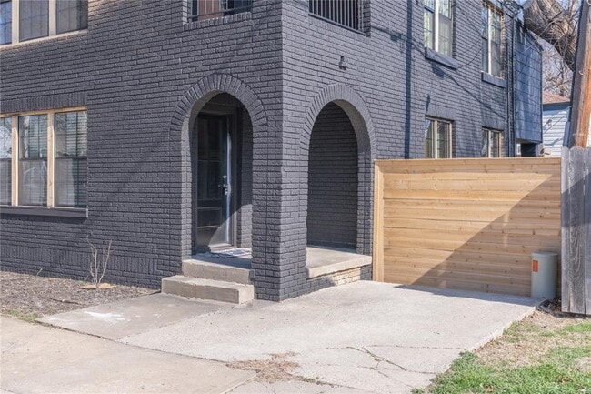 Photo - 1312 N Indiana Ave