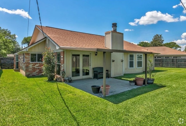 Building Photo - CROSSMEADOW Rental