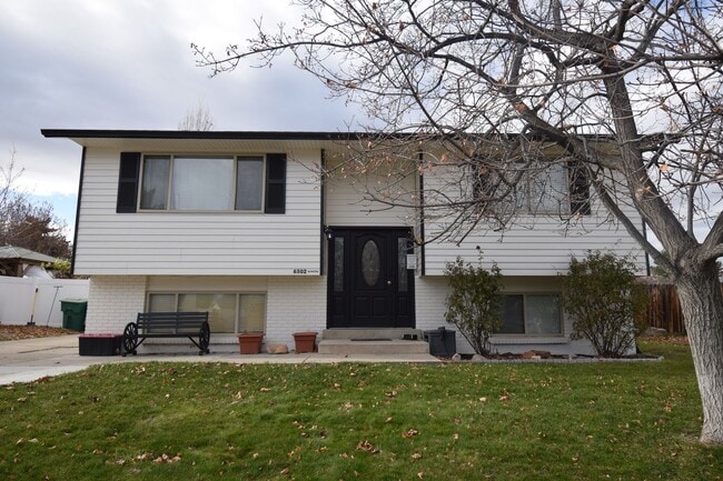 Photo - Charming West Jordan 4 Bed with Open Layout and Spacious Primary!!