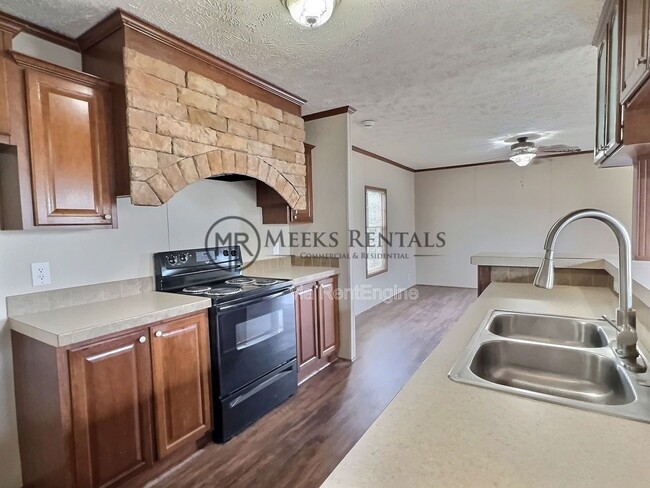 Photo - 64 Richardson Ln