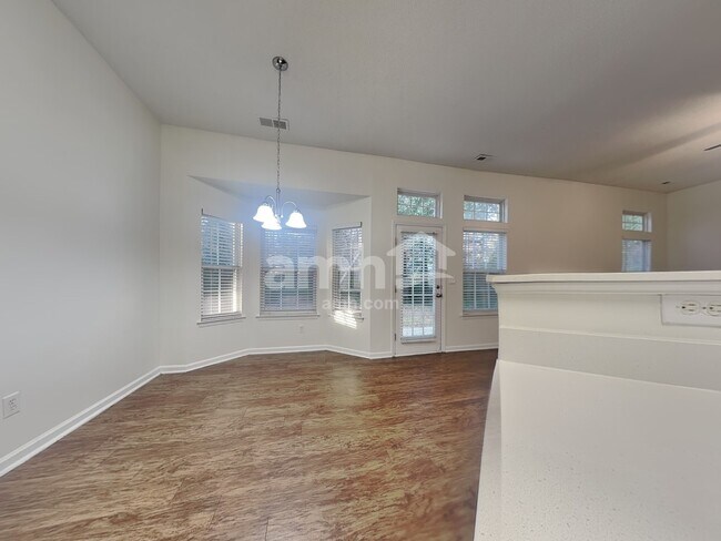 Photo - 2612 Bricker Dr