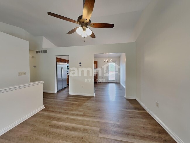 Photo - 599 Astoria Ct