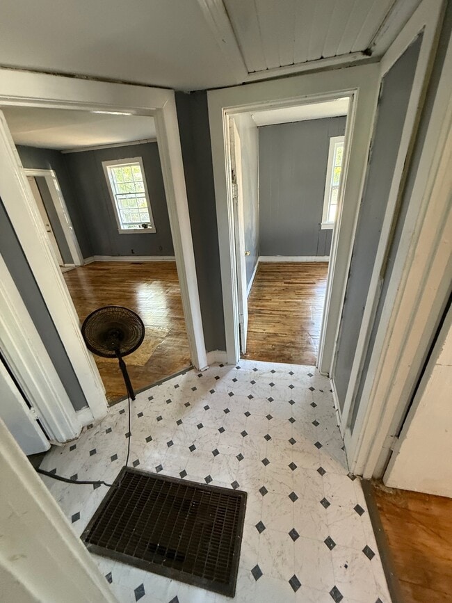 Photo - 2028 Lee Terrace SW