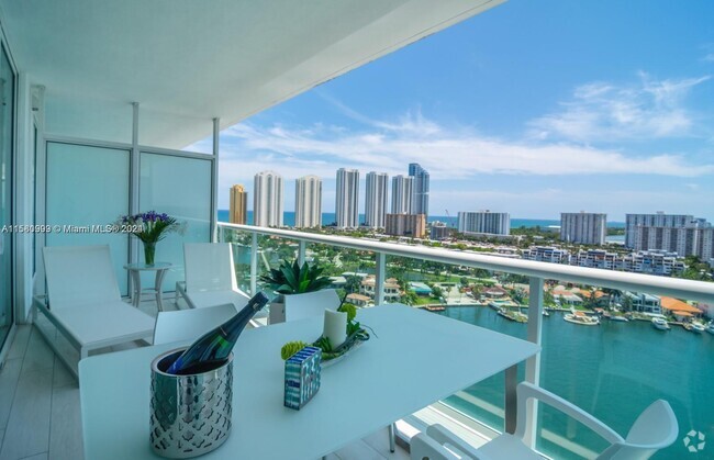 Building Photo - 400 Sunny Isles Blvd Unit 1805 Rental