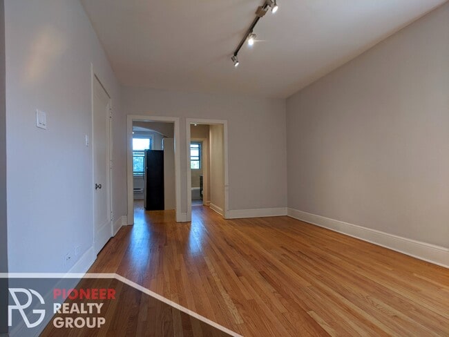 Photo - 2315 N Rockwell St