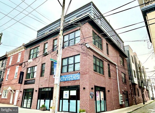 Building Photo - 107 Cotton St Unit #1