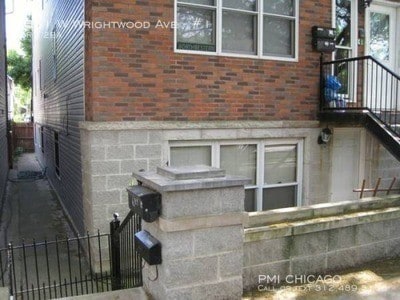 Photo - 1651 W Wrightwood Ave Unidad #1