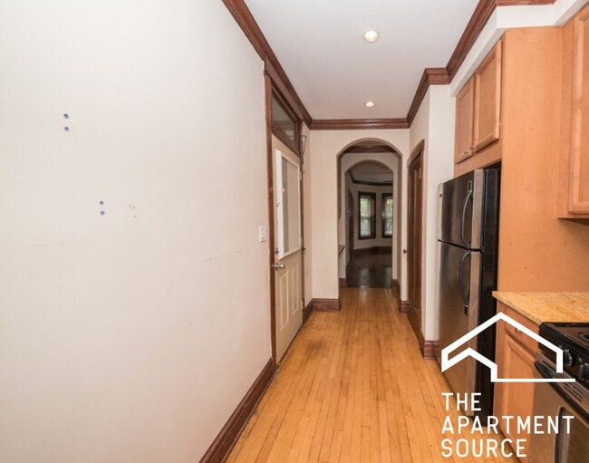 Photo - 2920 W Cullom Ave Unit 2W