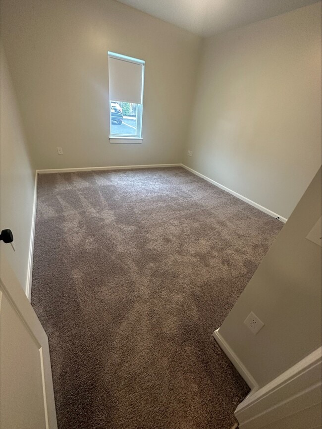Bedroom Unit 17