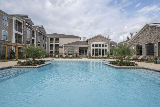 Building Photo - One Town Park