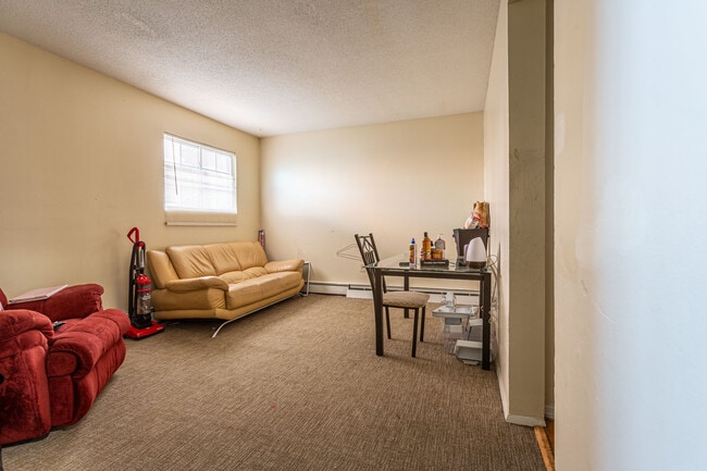 Photo - 71 Williams St Unit D