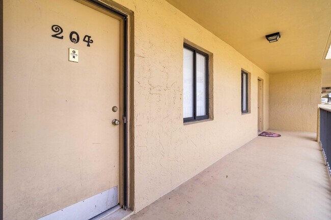 Photo - 2820 Tennis Club 204 Dr Unit 204