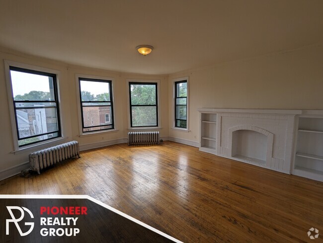 Building Photo - 2337 N Spaulding Ave Unit 3A Rental