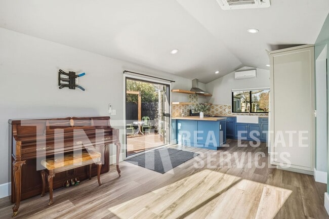 Photo - 7775 Dow Ave