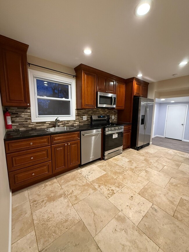 Photo - 130 Tunison Rd