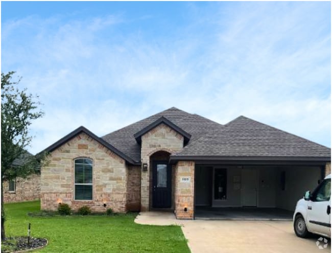 Building Photo - 3335 White Horse Dr Rental