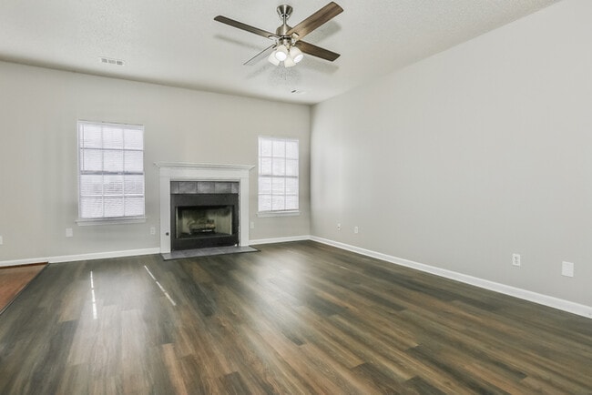 Photo - 503 Griffis Rd
