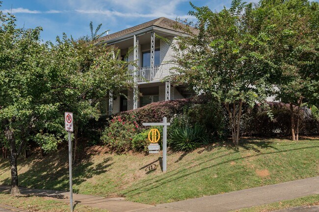 Photo - Cliff Corners