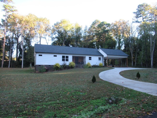 Photo - Fully Furnished Short-Term Rental in Dalla...
