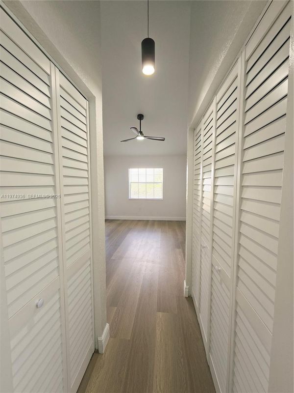 Photo - 2881 N Oakland Forest Dr Unidad 310