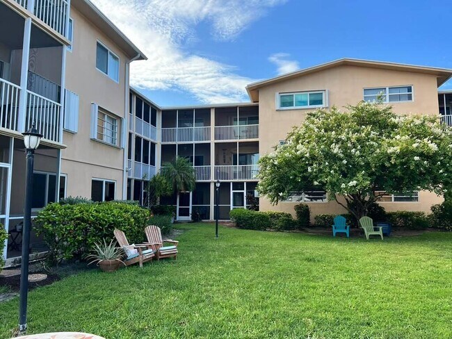 Photo - 1510 SE 15th St Unit 107