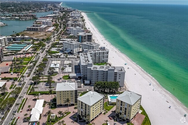 Building Photo - 3483 Gulf Shore Blvd N Unit 604 Rental