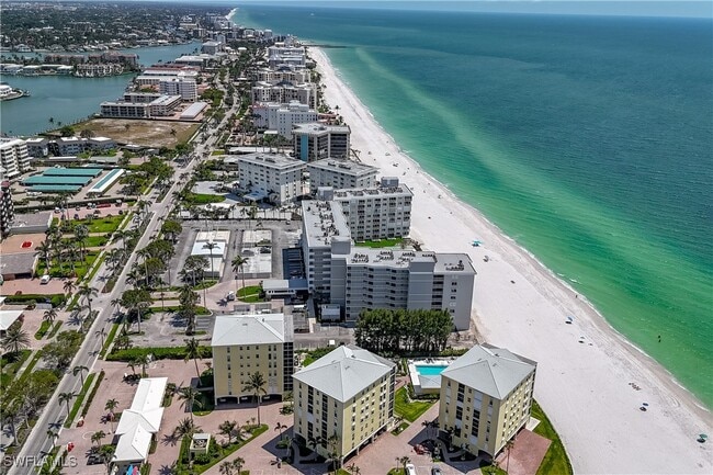 Building Photo - 3483 Gulf Shore Blvd N Unit 604 Rental