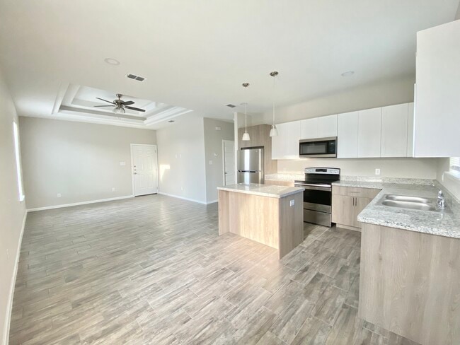 Photo - 805 W Sunset Valley St Unit 3