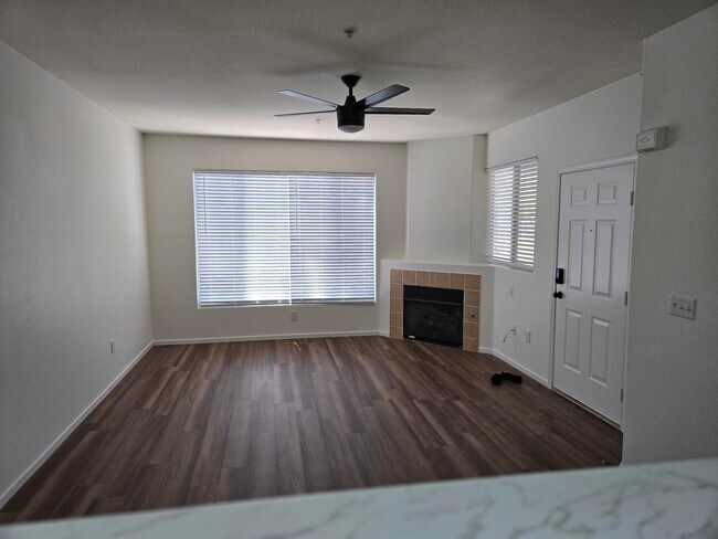 Photo - 7123 S Durango Dr Unit 213