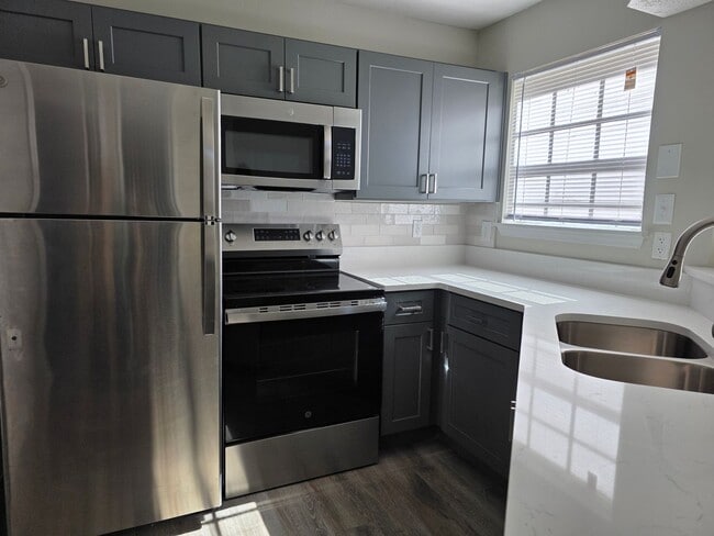 Pebble Creek Apartments At Lake Mary