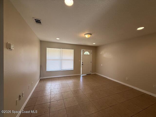 Photo - 660 Minnie St