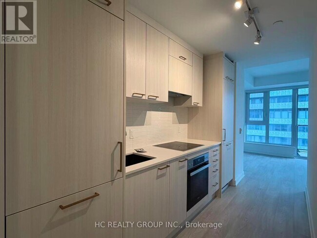 Photo - 634 Church St Unité 3002