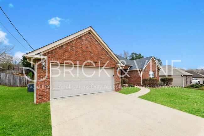 Building Photo - 5460 Virginia Way Rental