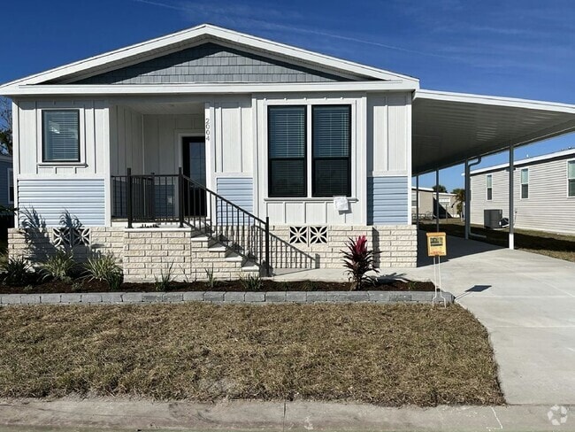 Building Photo - 2004 Casita Dr Rental