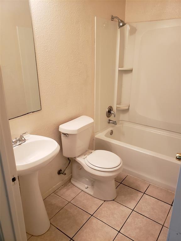 Photo - 2218 Katy Ln