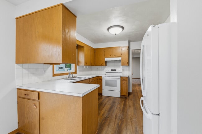 Photo - 1806 N Spring St