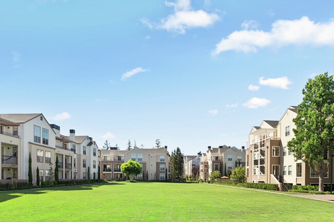 The Hamptons Apartment Homes