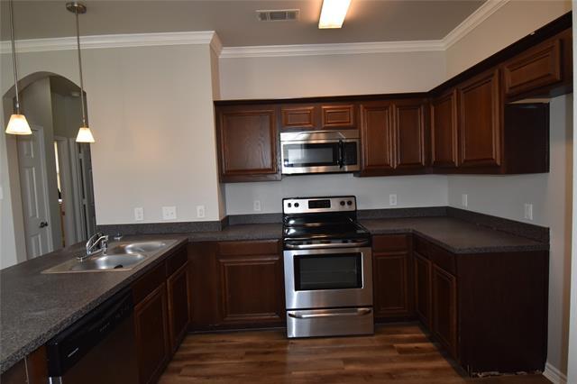 Photo - 1110 Story Book Ln