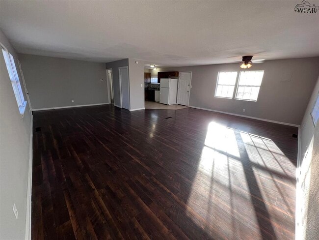 Photo - 4211 Thomas Ave