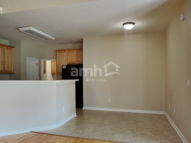 Photo - 331 Surrywood Dr