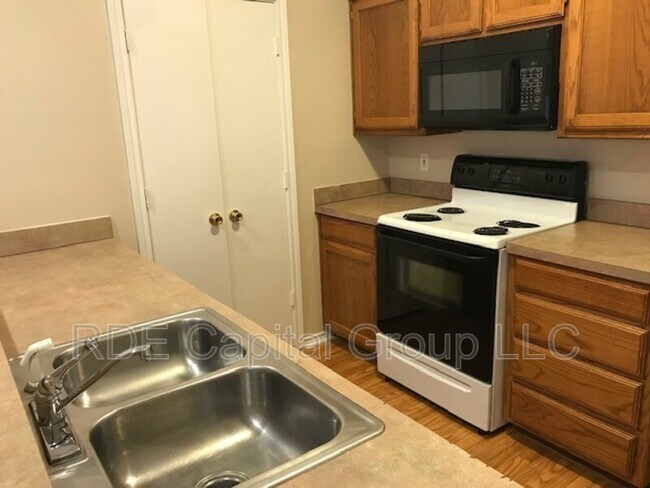 Photo - 501 Sally Ln Unit B