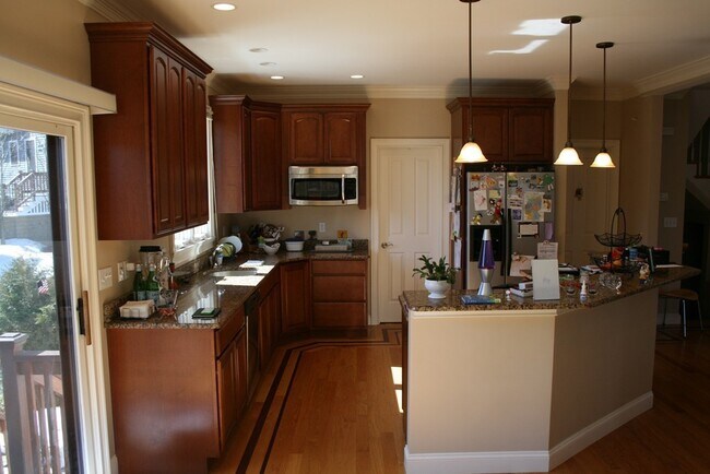 Photo - 18 5th Ave