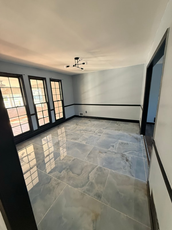 Photo - 785 Turner Dr