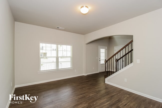 Photo - 48 Pinnacle Point Ct